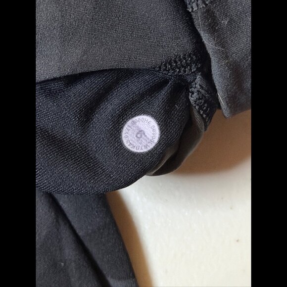 Lululemon Align Biker Shorts 6 / S Womens Black Camouflage Print 9.5” Inseam - Picture 7 of 7